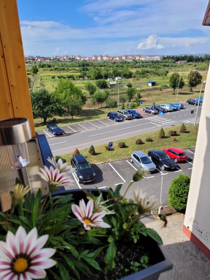 Andi Apartment Sibiu Exteriör bild